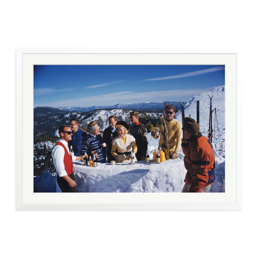Slim Aarons 'Cocktail Ski'